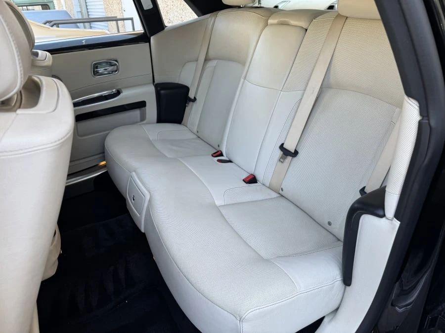 2012 Rolls-Royce Ghost 1st Gen - Image 11 of 21