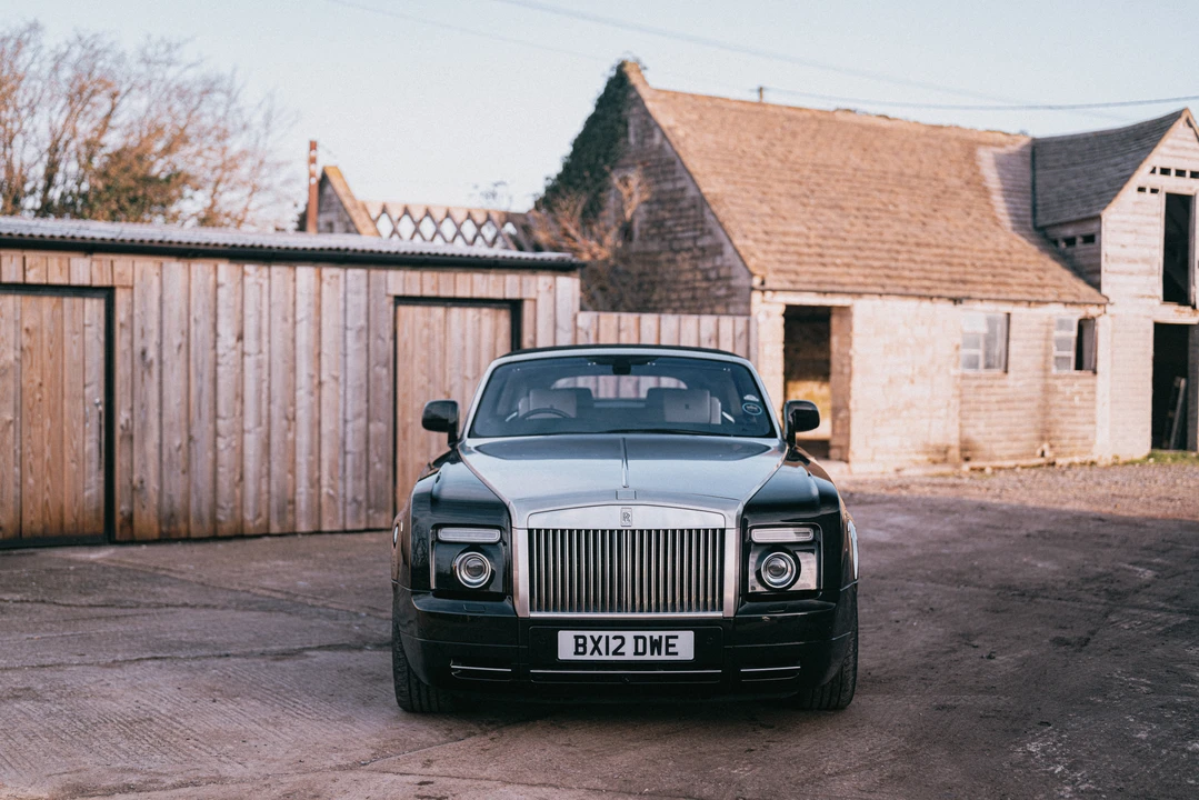 2012 Rolls-Royce Phantom VII - Image 2 of 31