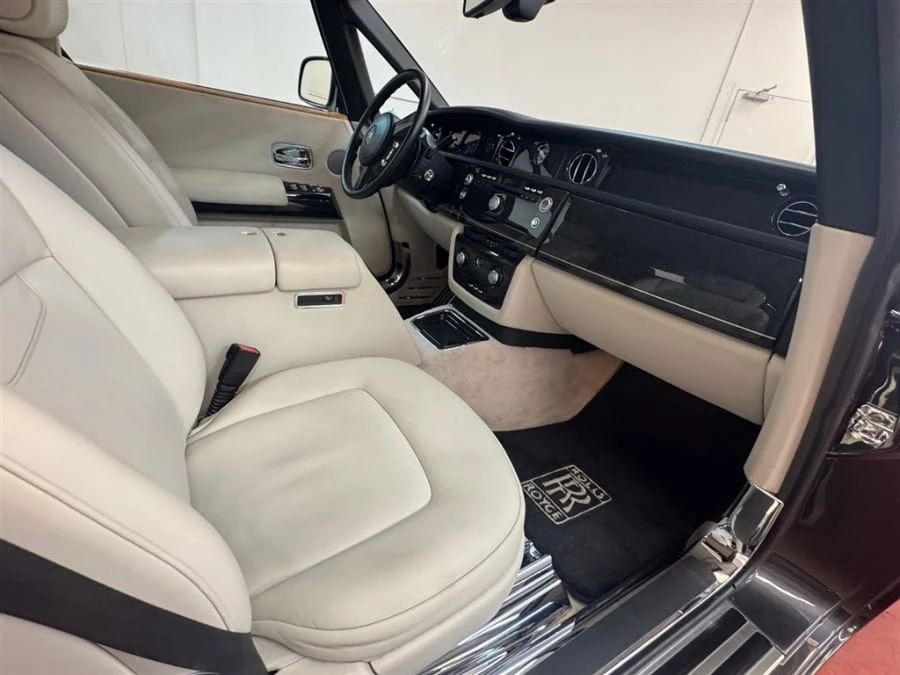 2012 Rolls-Royce Phantom VII - Image 12 of 21