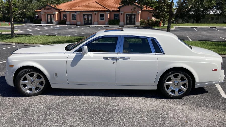 2012 Rolls-Royce Phantom VII - Image 2 of 31