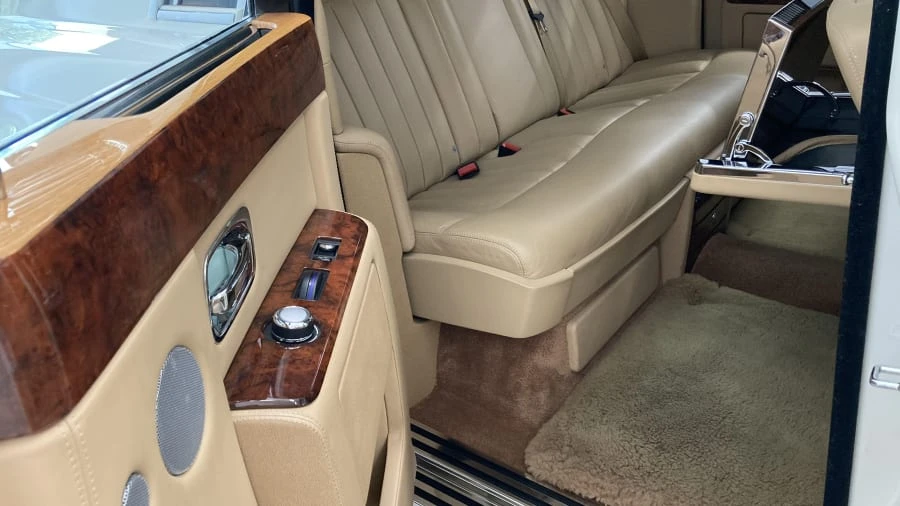 2012 Rolls-Royce Phantom VII - Image 19 of 31