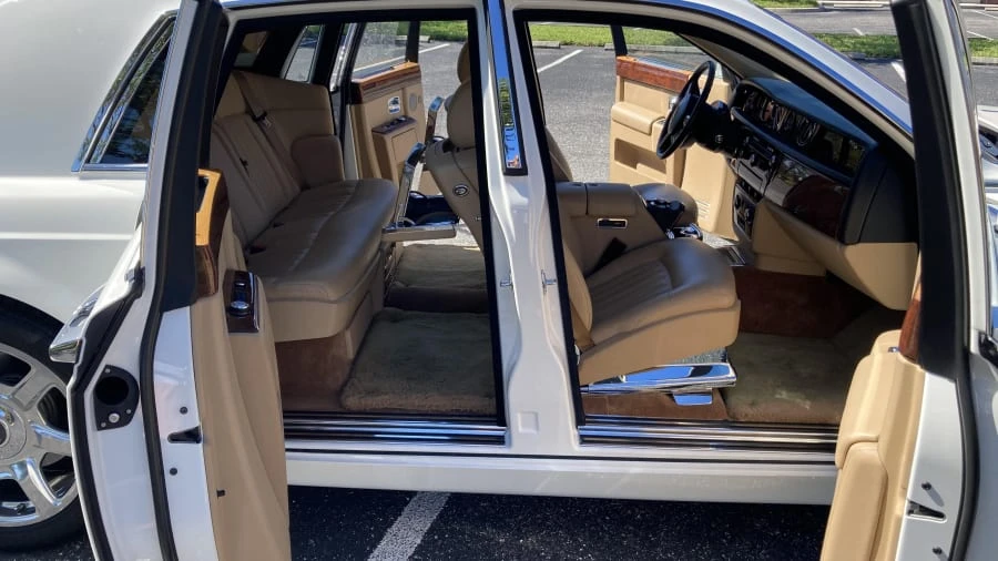 2012 Rolls-Royce Phantom VII - Image 15 of 31