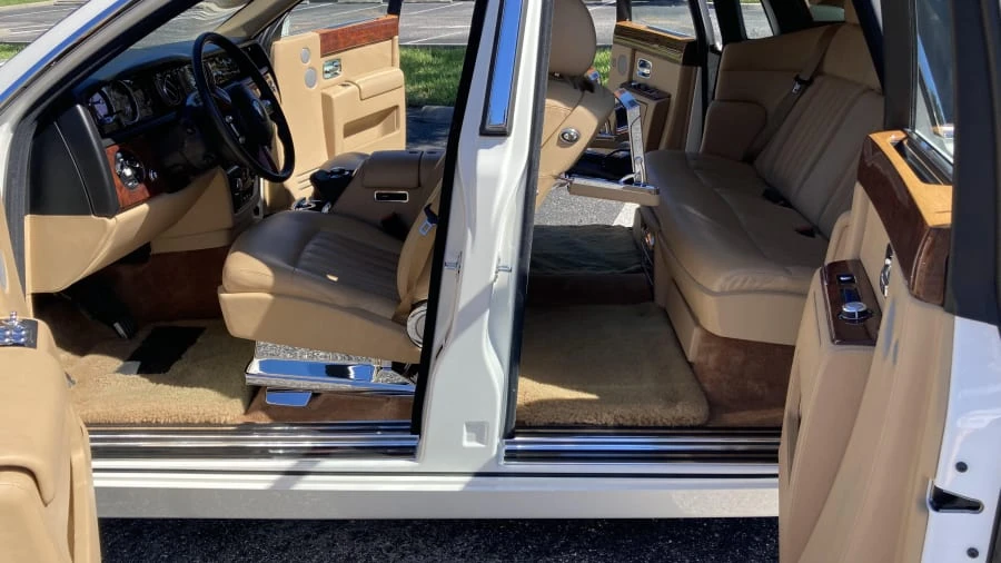 2012 Rolls-Royce Phantom VII - Image 14 of 31
