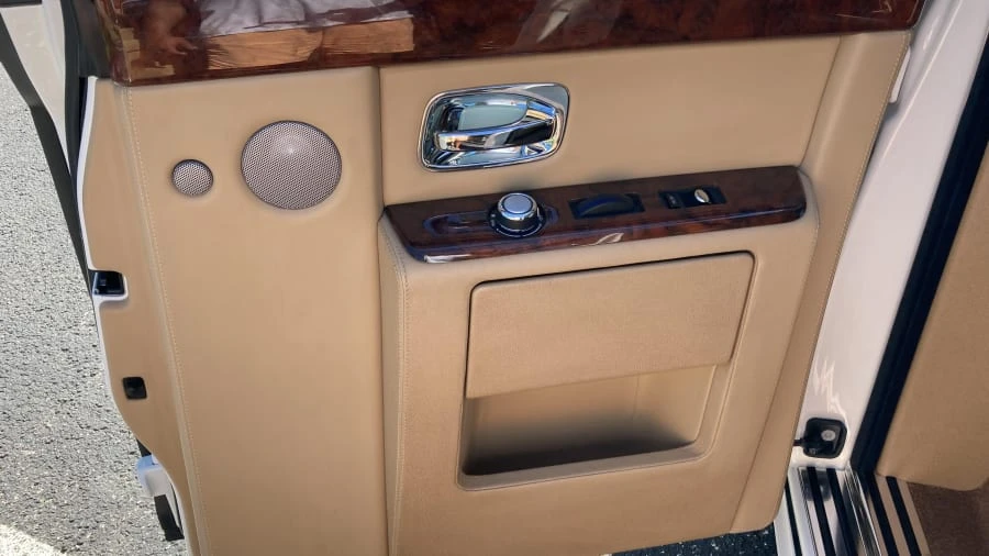 2012 Rolls-Royce Phantom VII - Image 16 of 31