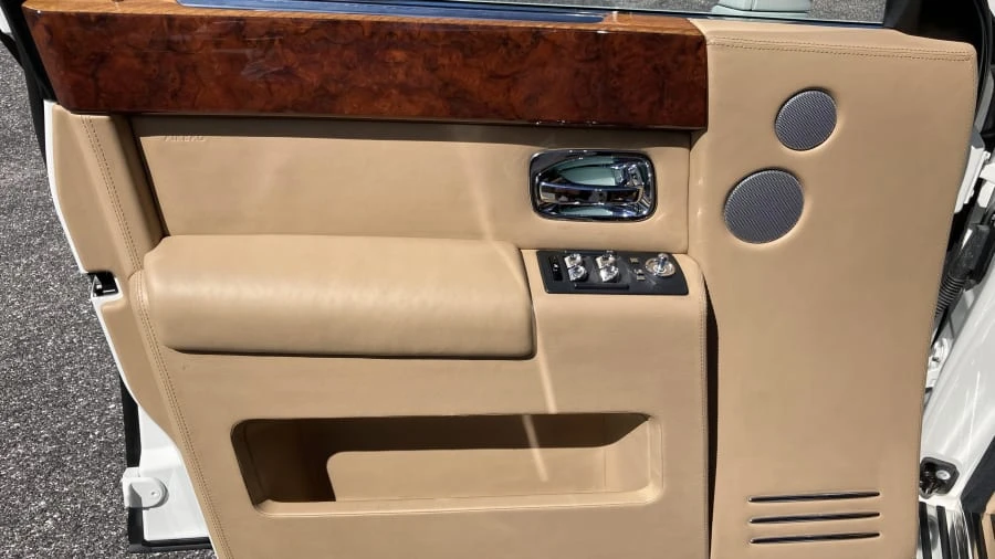 2012 Rolls-Royce Phantom VII - Image 17 of 31