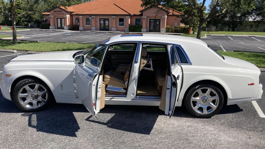 2012 Rolls-Royce Phantom VII - Image 13 of 31