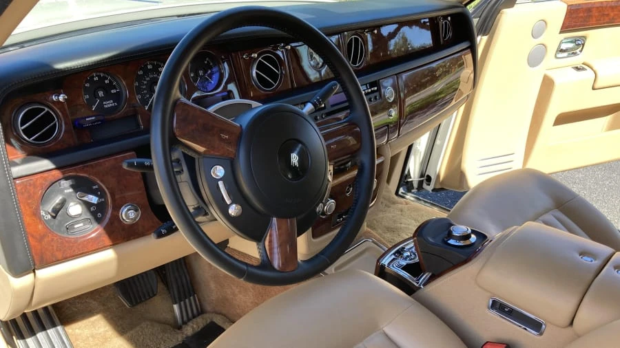 2012 Rolls-Royce Phantom VII - Image 24 of 31