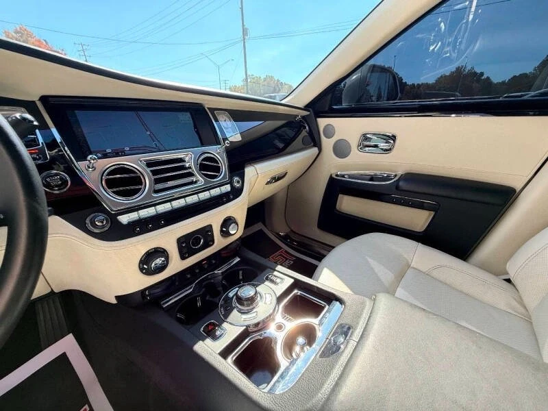 2012 Rolls-Royce Ghost 1st Gen - Image 15 of 20