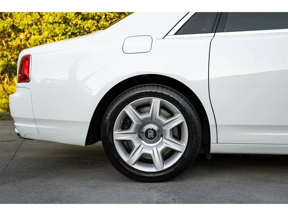 2012 Rolls-Royce Ghost 1st Gen - Image 9 of 20