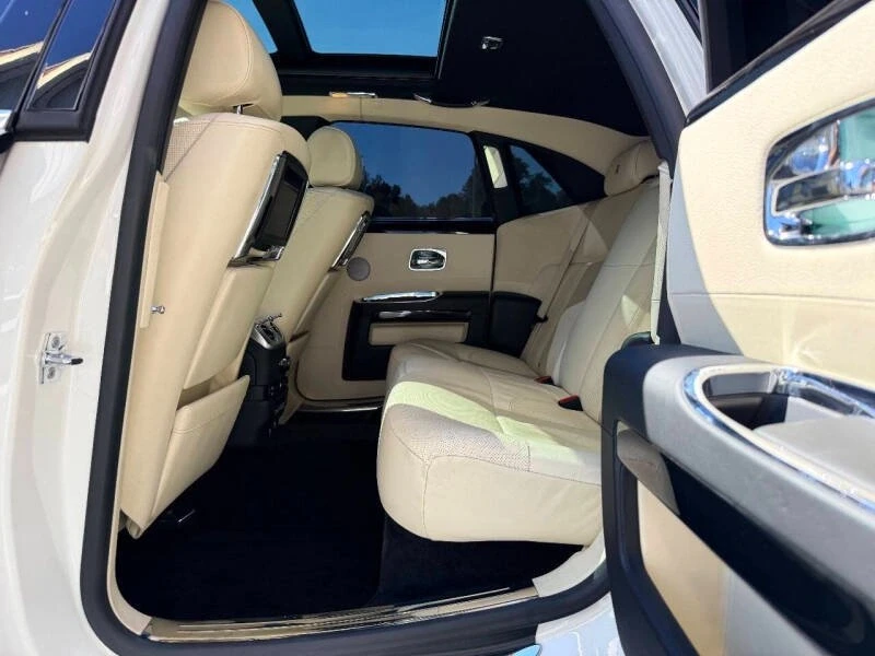 2012 Rolls-Royce Ghost 1st Gen - Image 16 of 20