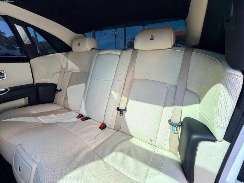 2012 Rolls-Royce Ghost 1st Gen - Image 16 of 17