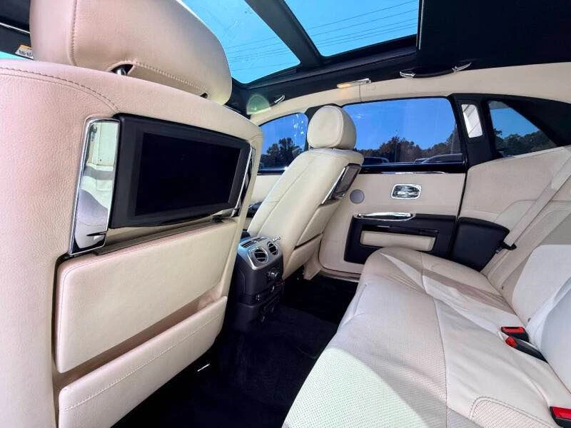 2012 Rolls-Royce Ghost 1st Gen - Image 17 of 17