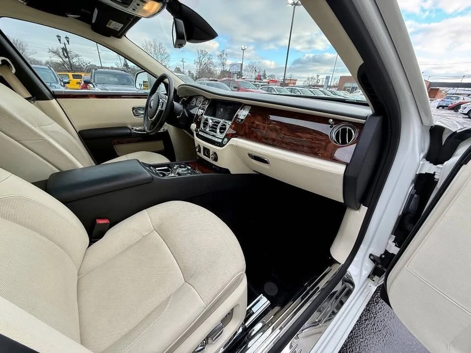 2012 Rolls-Royce Ghost 1st Gen - Image 15 of 20