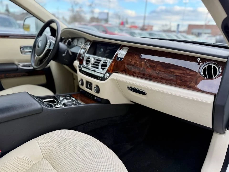 2012 Rolls-Royce Ghost 1st Gen - Image 16 of 20