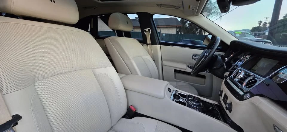 2012 Rolls-Royce Ghost 1st Gen - Image 14 of 20