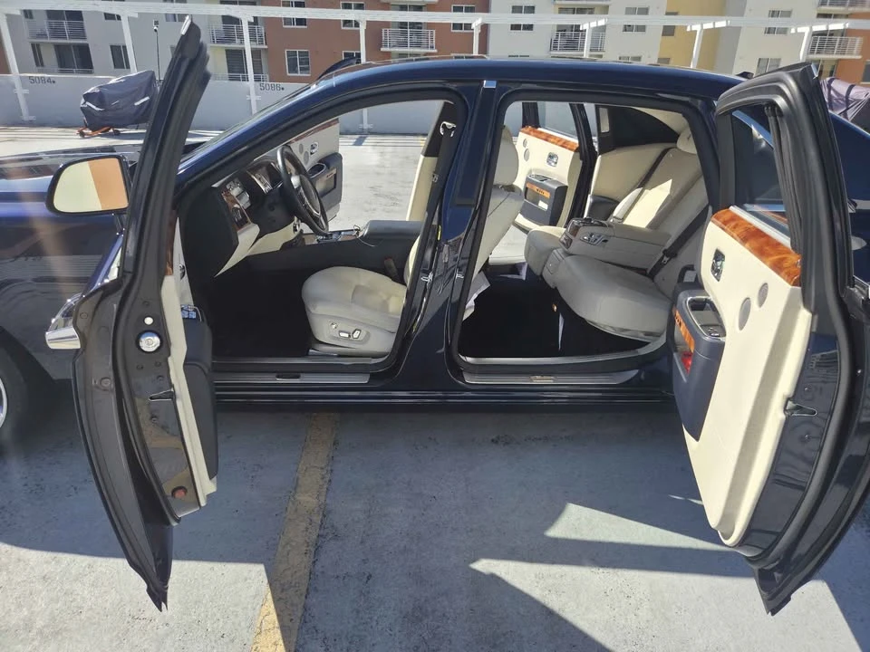 2012 Rolls-Royce Ghost 1st Gen - Image 10 of 15