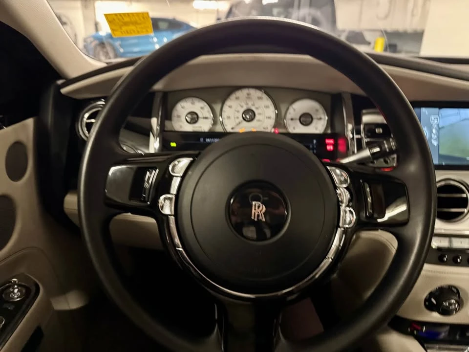2012 Rolls-Royce Ghost 1st Gen - Image 16 of 20