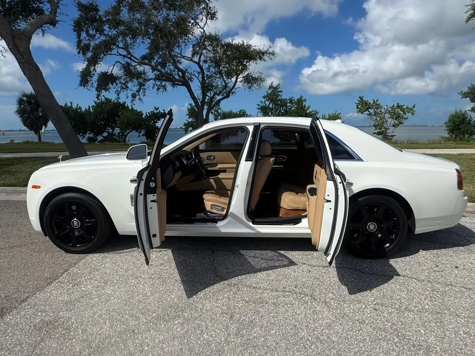 2012 Rolls-Royce Ghost 1st Gen - Image 11 of 19