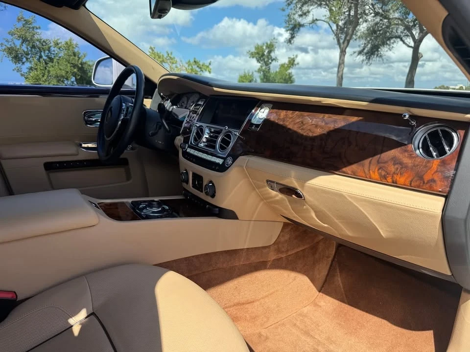2012 Rolls-Royce Ghost 1st Gen - Image 15 of 19