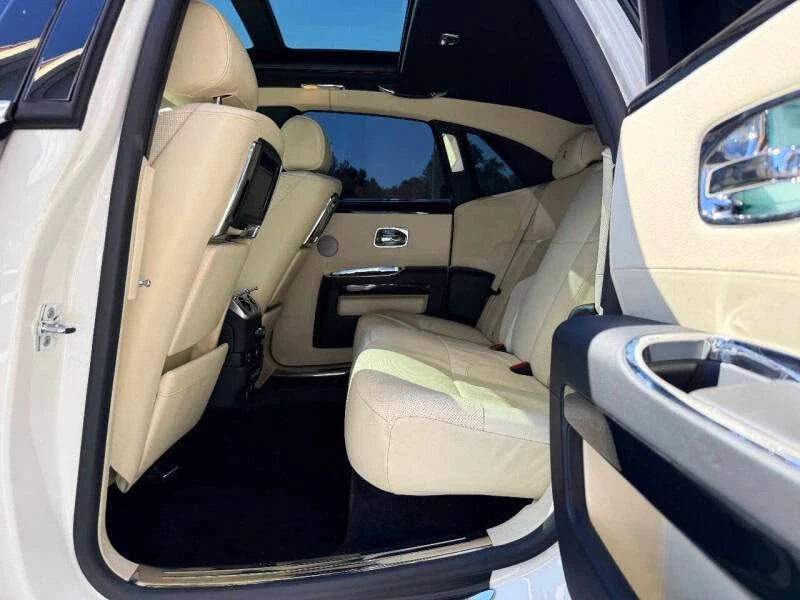 2012 Rolls-Royce Ghost 1st Gen - Image 15 of 20