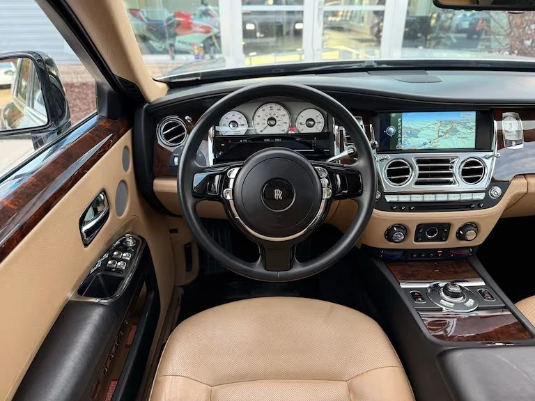 2012 Rolls-Royce Ghost 1st Gen - Image 9 of 20