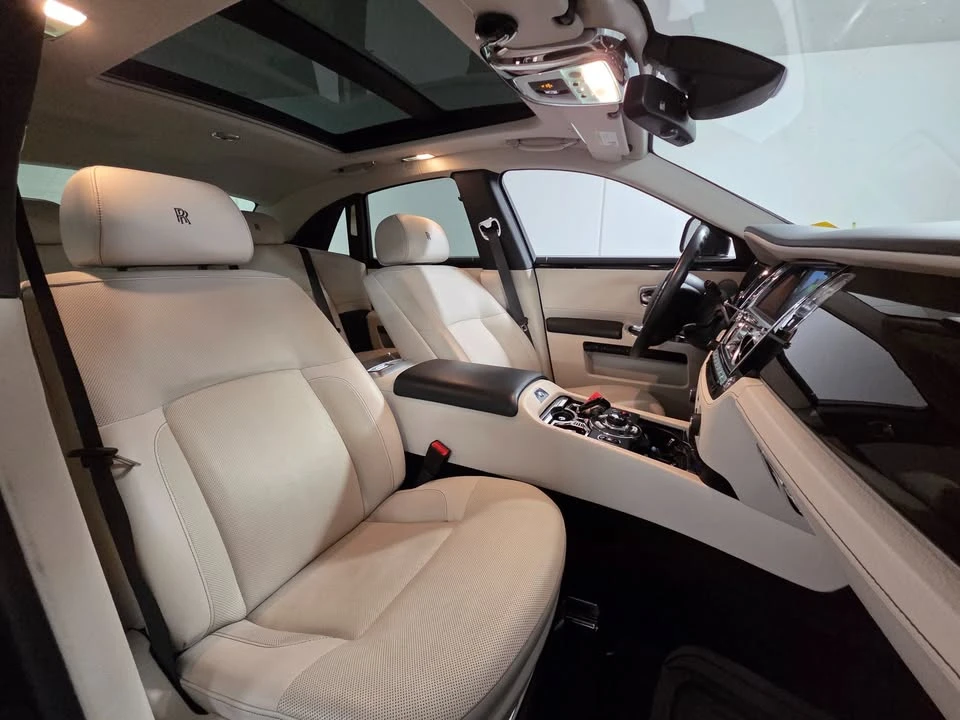 2012 Rolls-Royce Ghost 1st Gen - Image 16 of 20