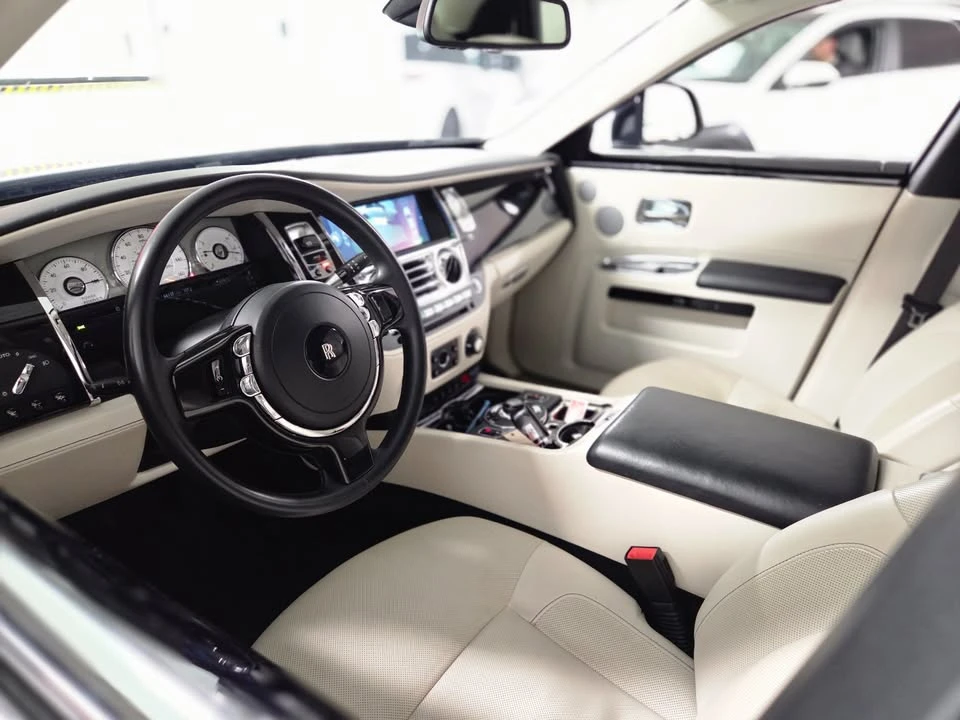 2012 Rolls-Royce Ghost 1st Gen - Image 8 of 20