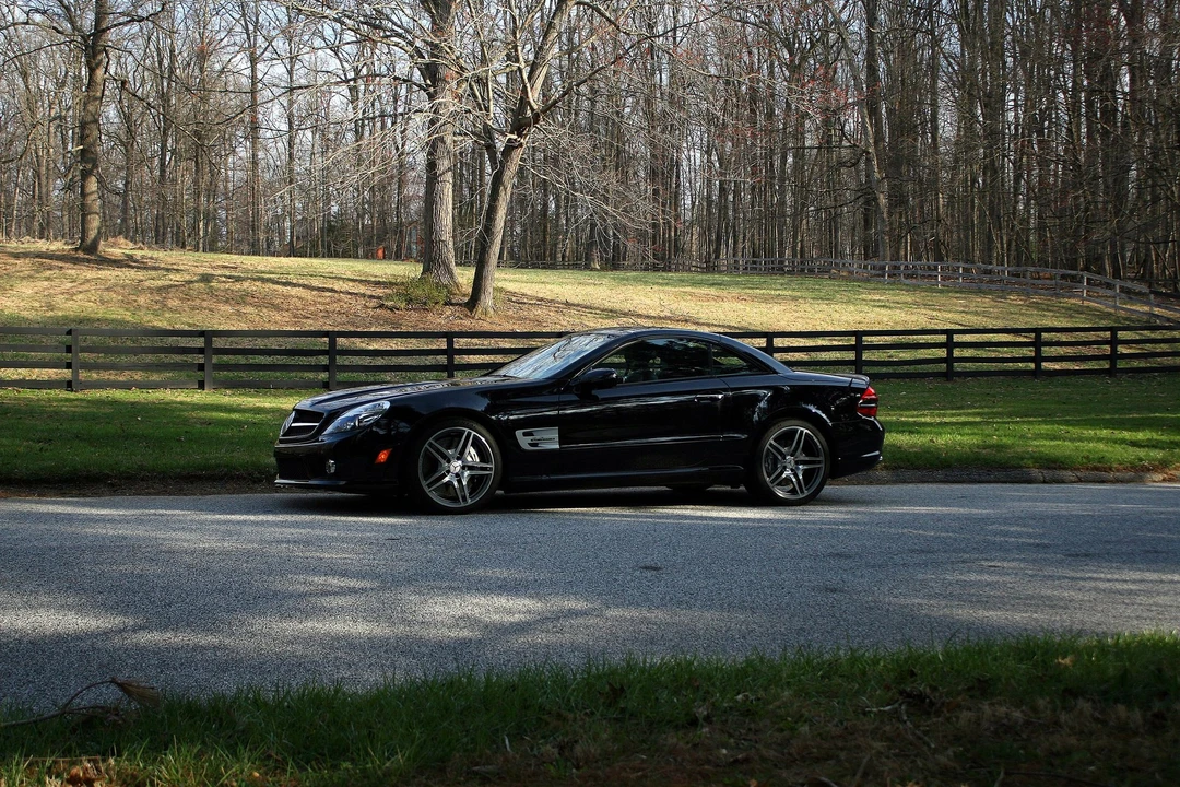 2012 Mercedes-Benz R231 SL 63 & SL 65 AMG - Image 2 of 28