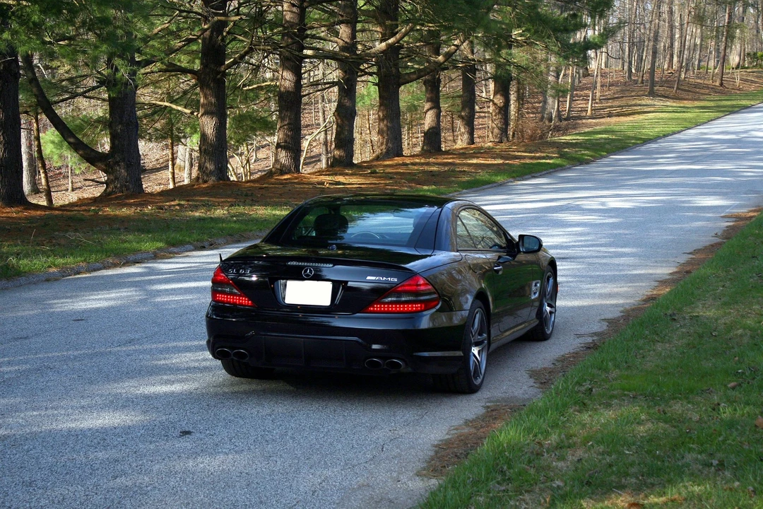 2012 Mercedes-Benz R231 SL 63 & SL 65 AMG - Image 7 of 28