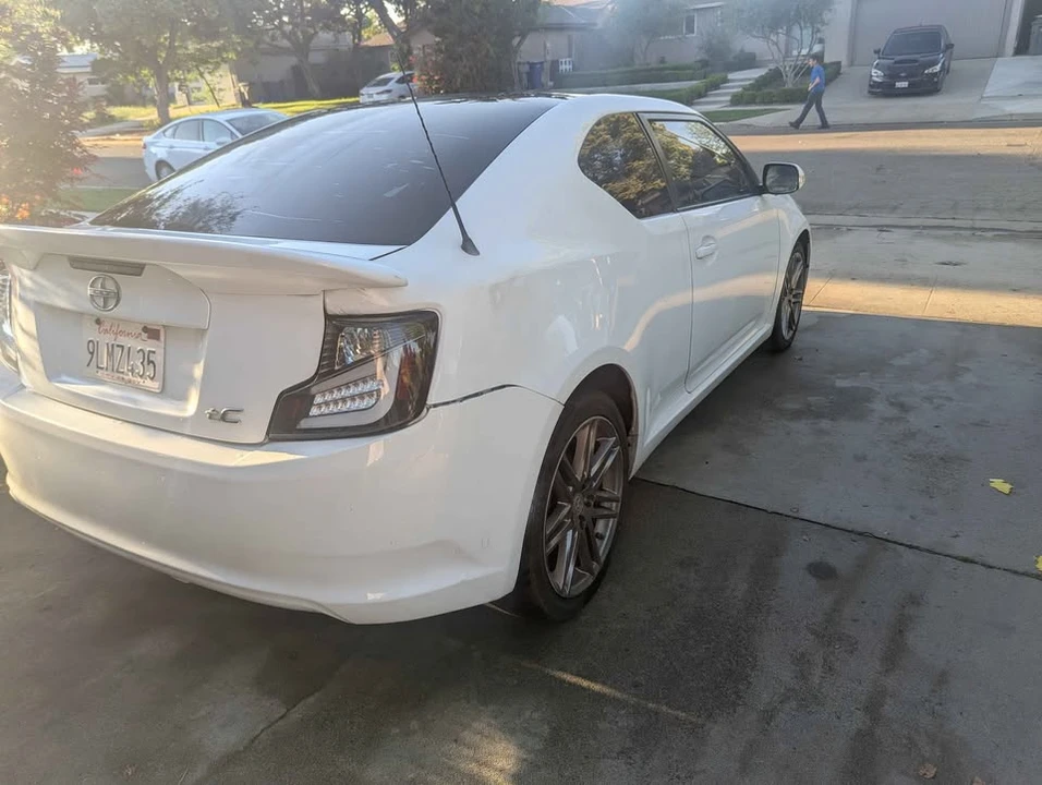 2012 Scion tC - Image 2 of 14