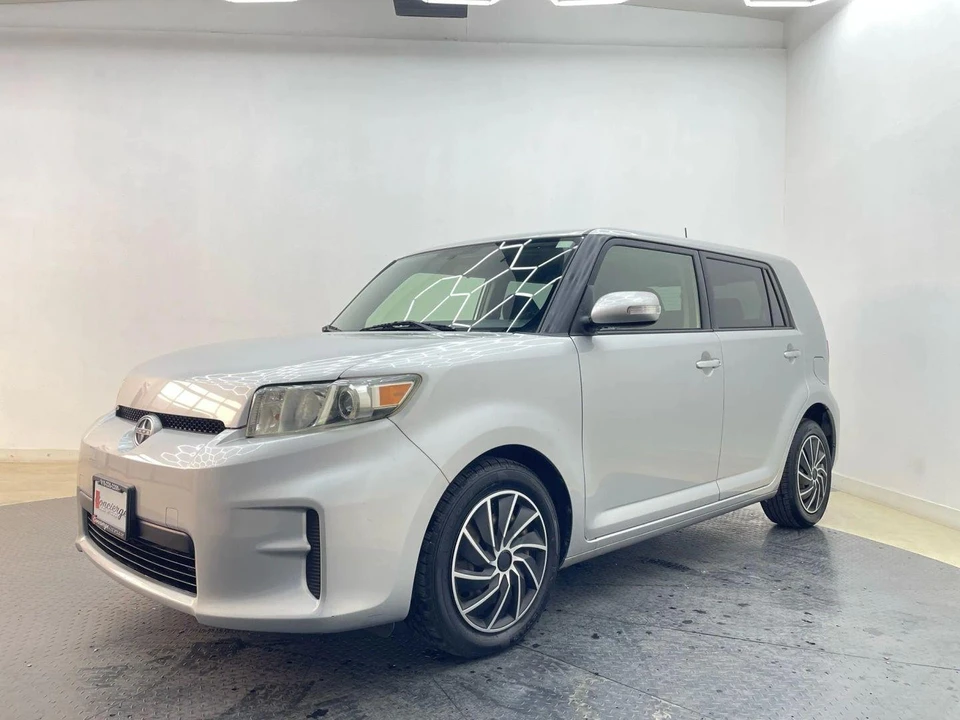 2012 Scion xB - Image 8 of 21