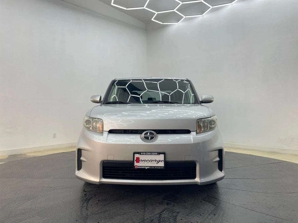 2012 Scion xB - Image 9 of 21