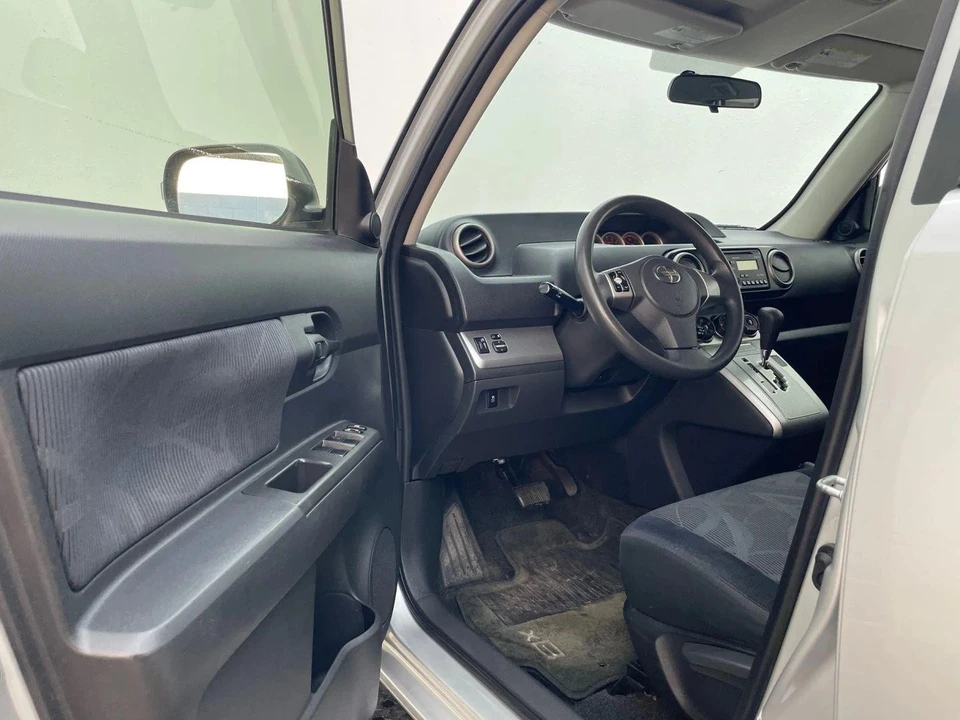 2012 Scion xB - Image 10 of 21