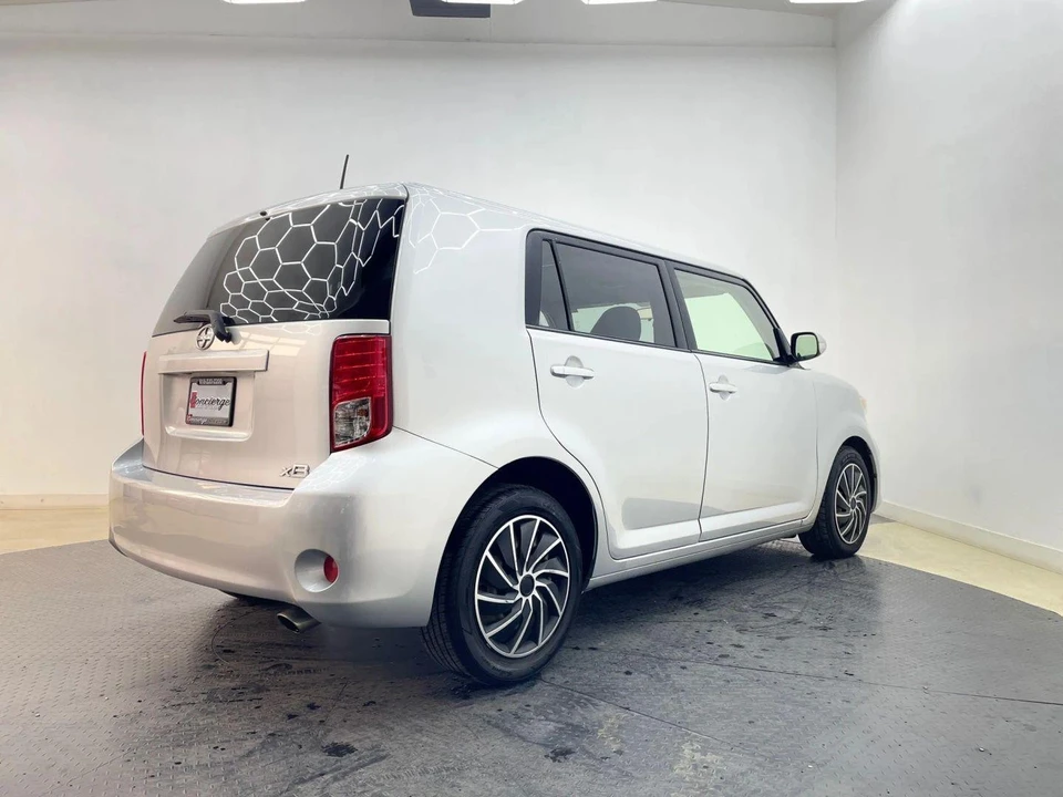 2012 Scion xB - Image 4 of 21
