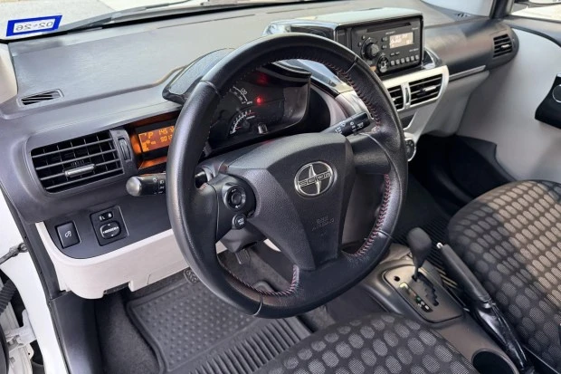 2012 Scion iQ - Image 5 of 7