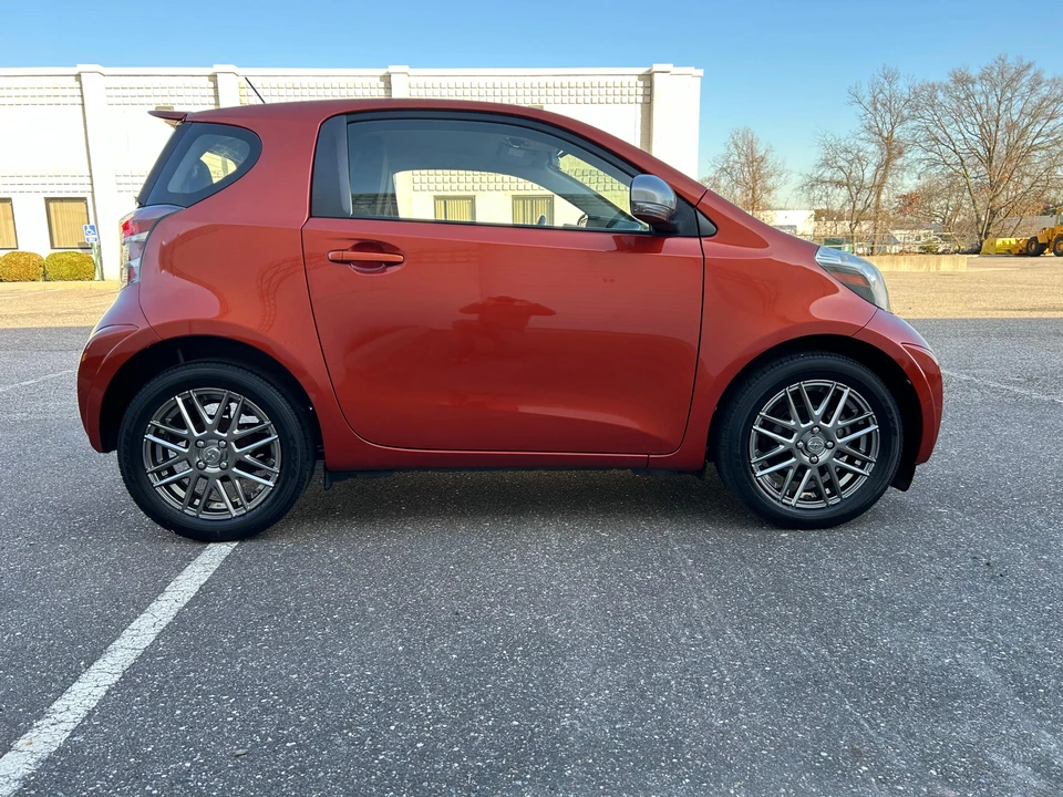 2012 Scion iQ - Image 18 of 31