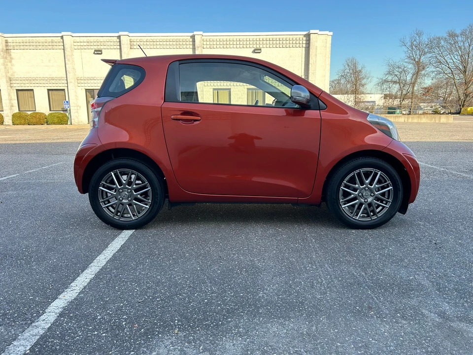 2012 Scion iQ - Image 17 of 31