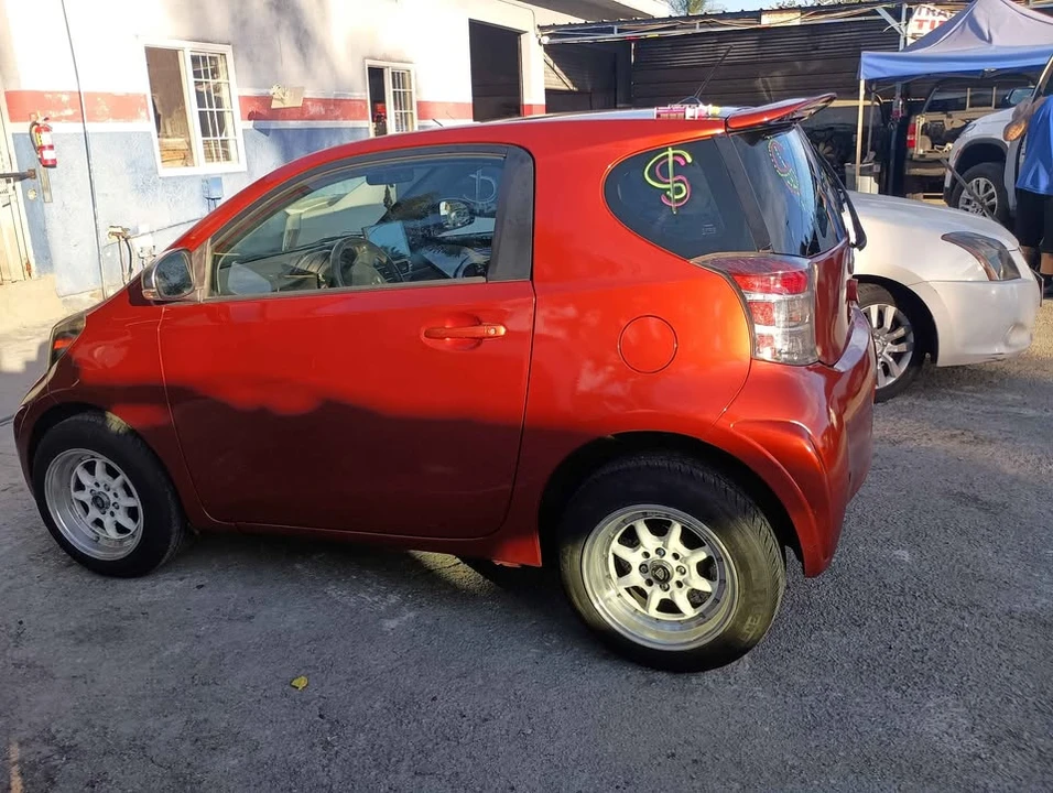 2012 Scion iQ - Image 5 of 6