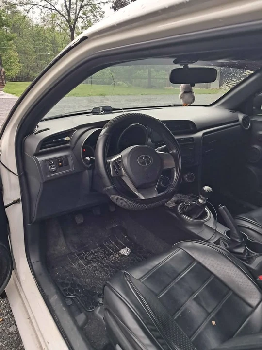 2012 Scion tC - Image 8 of 13