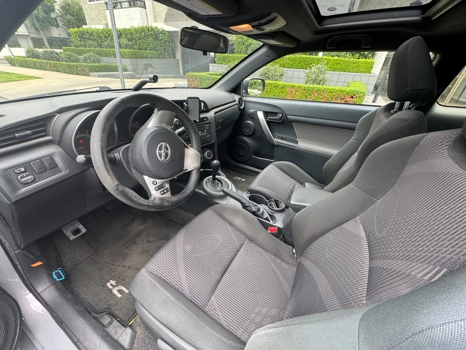 2012 Scion tC - Image 7 of 10