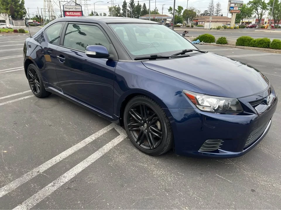2012 Scion tC - Image 3 of 10
