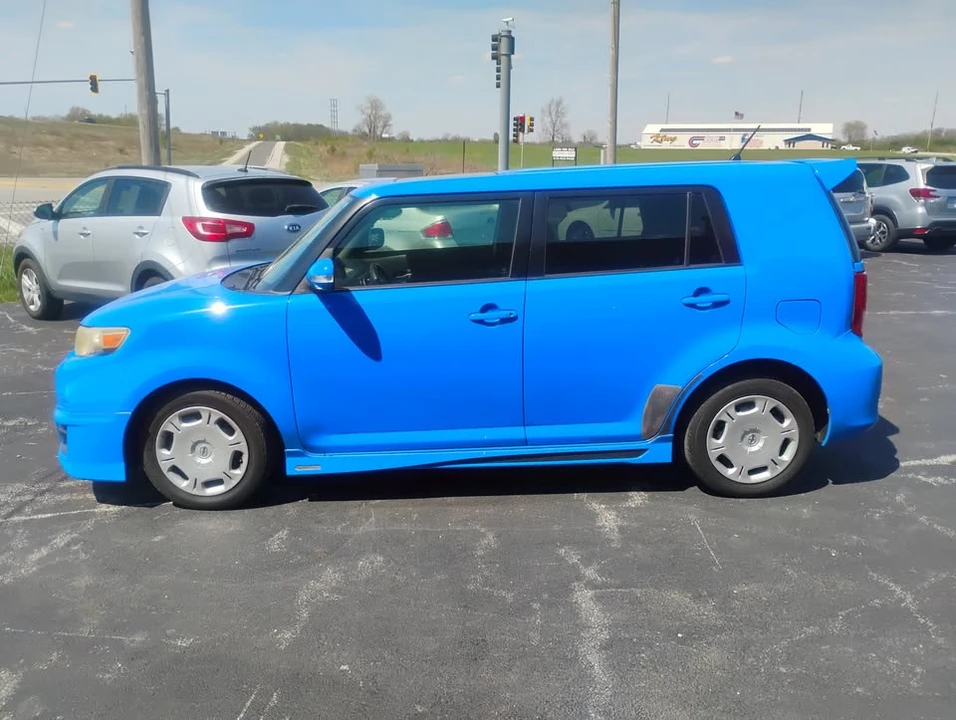 2012 Scion xB - Image 2 of 17