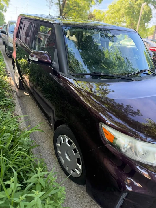 2012 Scion xB - Image 2 of 13