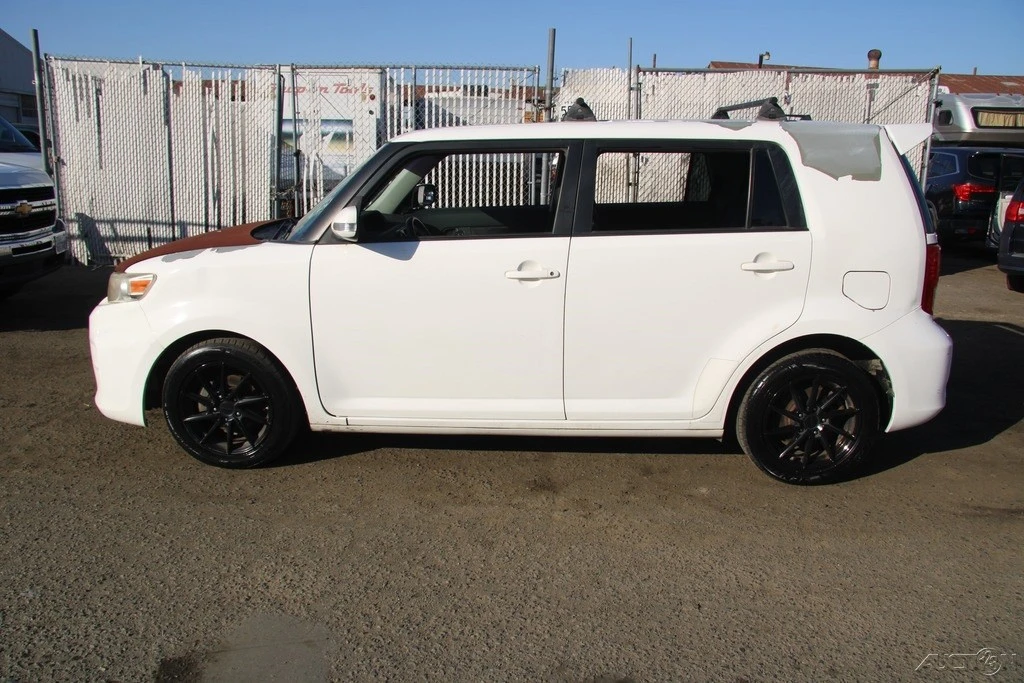 2012 Scion xB - Image 7 of 21