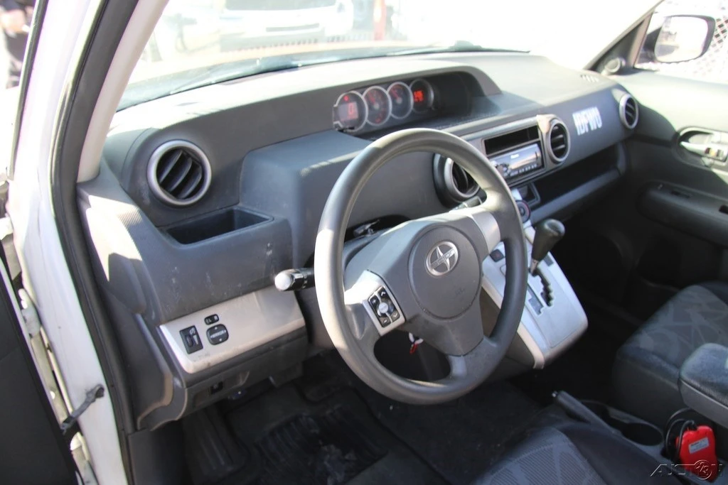 2012 Scion xB - Image 14 of 21