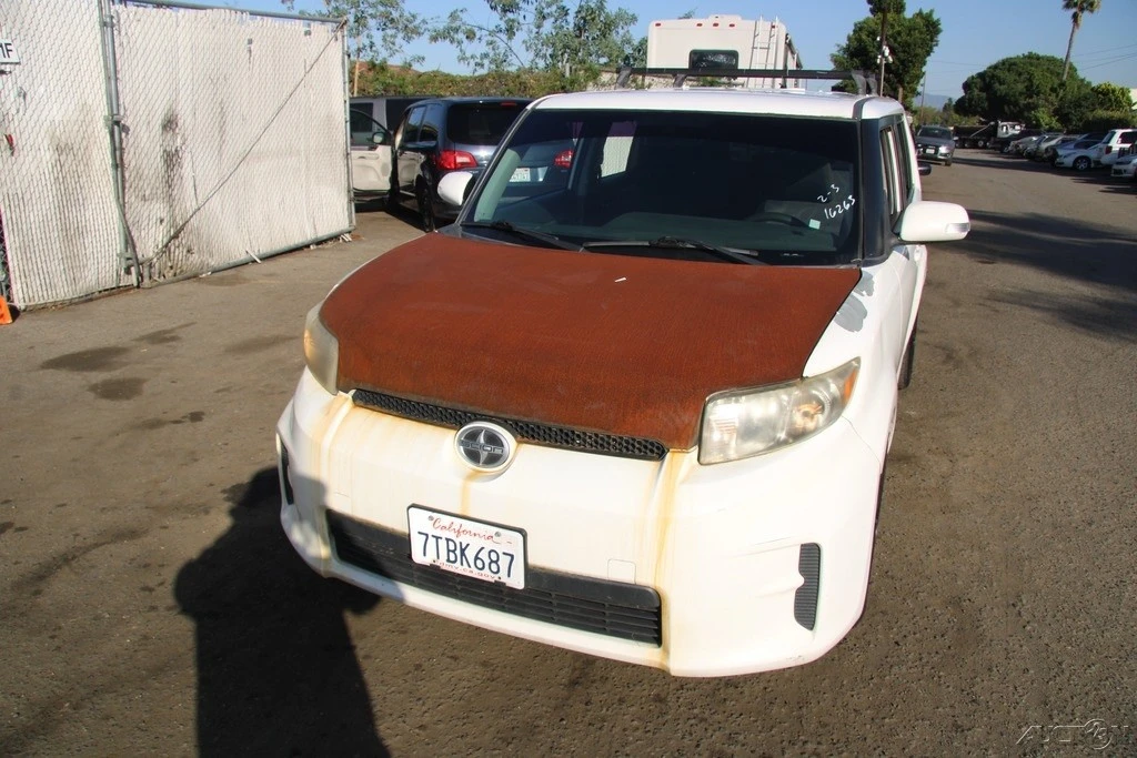 2012 Scion xB - Image 9 of 21