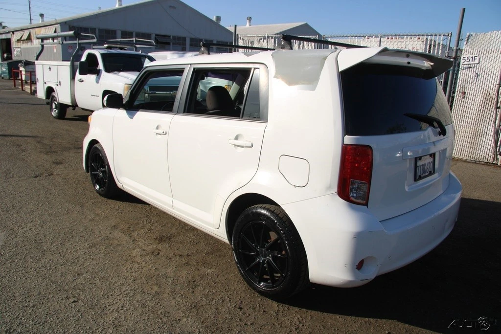 2012 Scion xB - Image 6 of 21