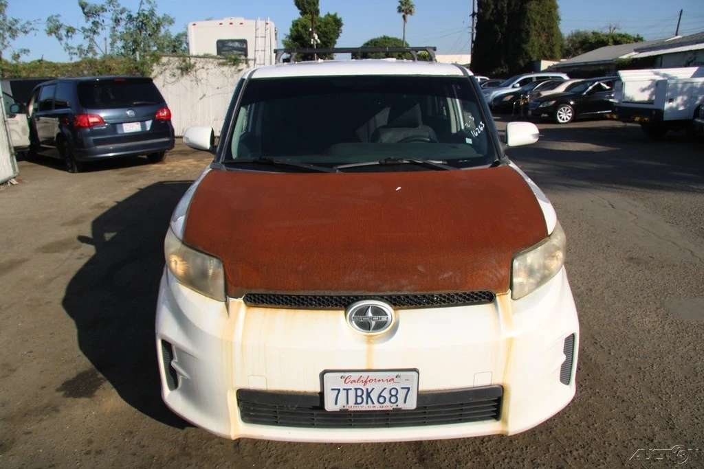 2012 Scion xB - Image 10 of 21