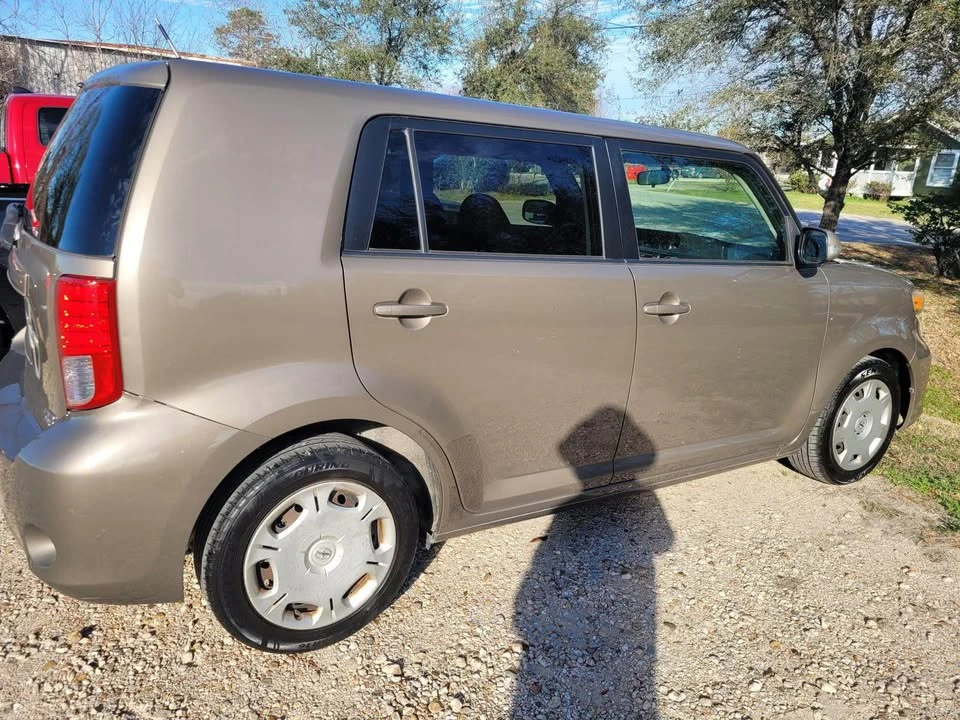 2012 Scion xB - Image 4 of 8