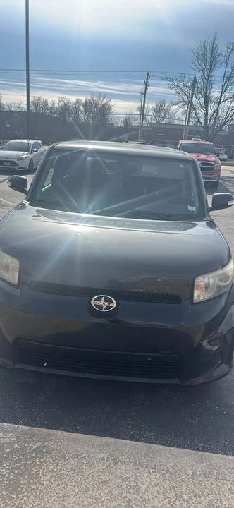 2012 Scion xB - Image 2 of 8
